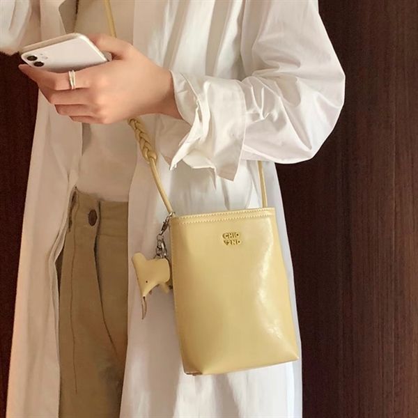  Túi Chio2nd chữ nhật nhỏ móc khoá voi 