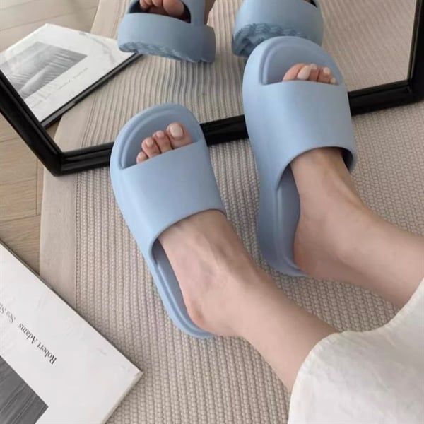  Dép đế cao bằng trơn 