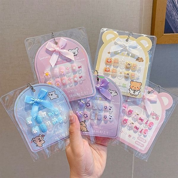  Móng tay giả charm nổi 