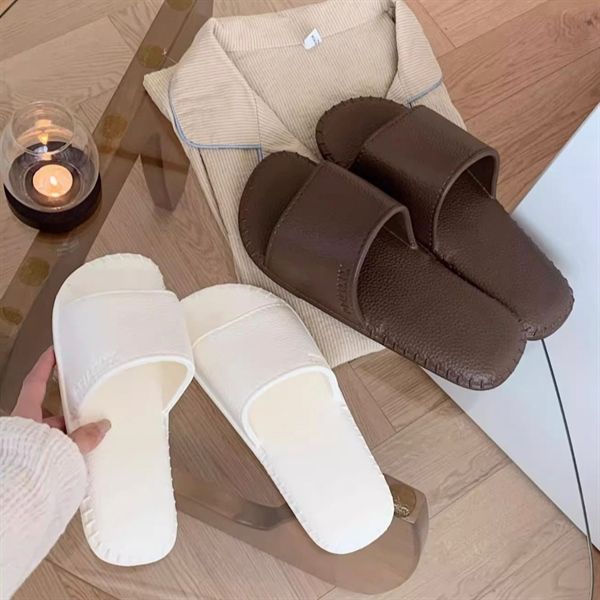  Dép mũi vuông viền gân chỉ 