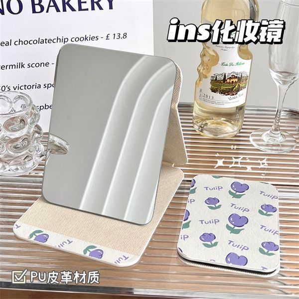  Gương gập hoa tulip tím 