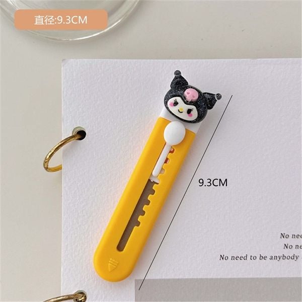  Dao rọc giấy đính charm 