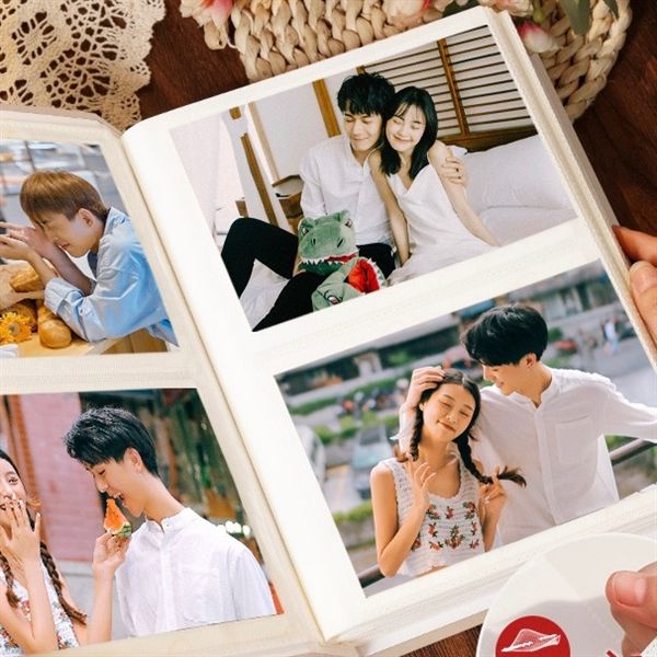  Album ảnh gia đình ôm nhau chibi 