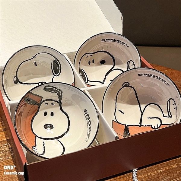  Set 4 bát con Snoopy 