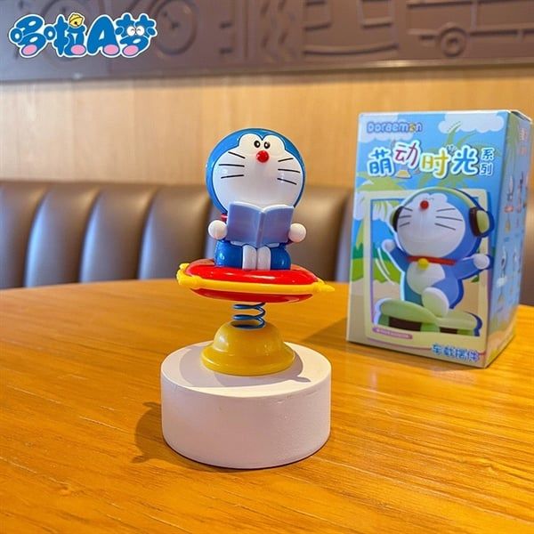  Mô hình Doraemon lò xo 