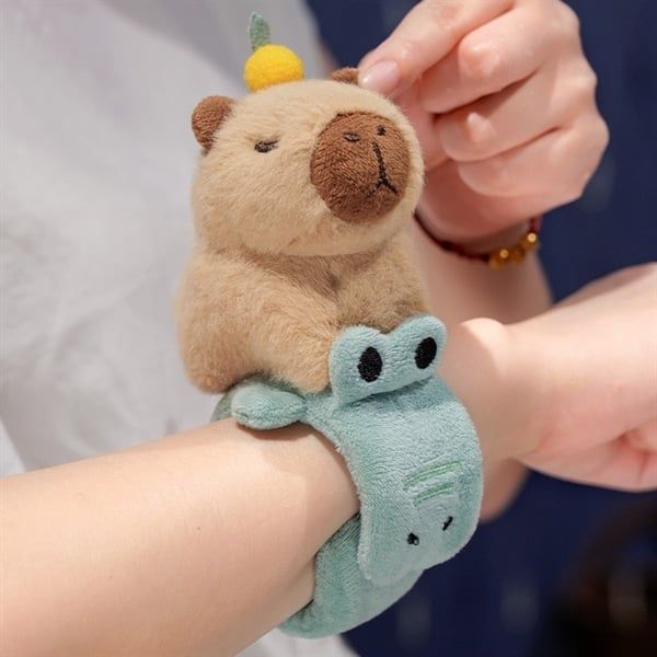  Capybara bông vòng tay 