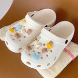  Dép cross charm ong gấu bánh 