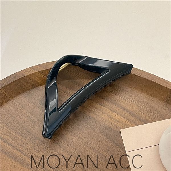  Kẹp càng cua tam giác 