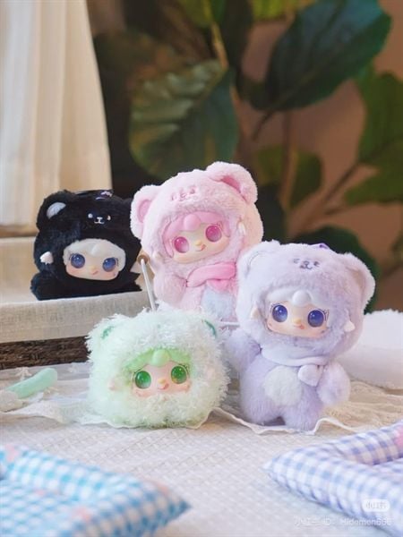  Blind box Yooki V4 Take A Bite Of Bear 