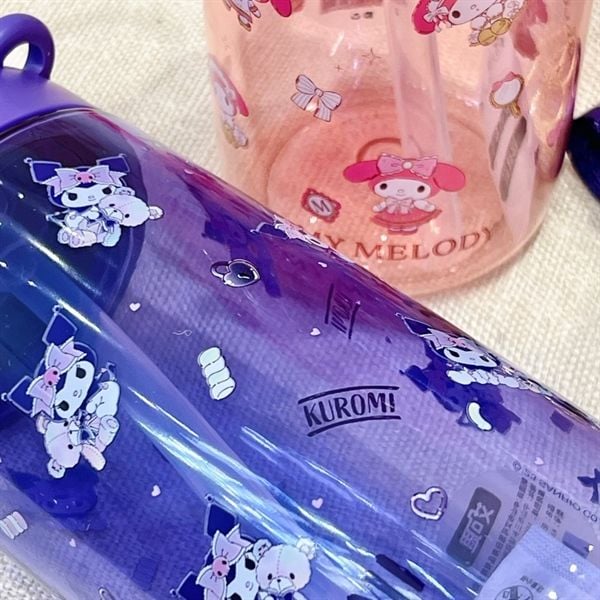  Bình nước Sanrio trong đầu chibi 650ml 