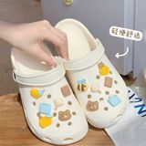  Dép cross charm ong gấu bánh 