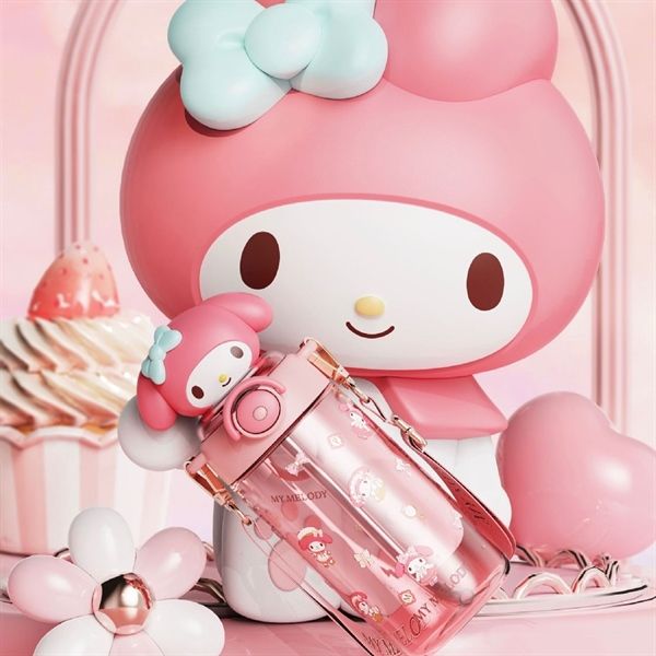  Bình nước Sanrio trong đầu chibi 650ml 