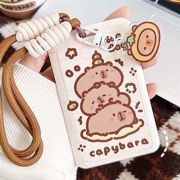  Đeo thẻ Capybara + móc khoá 