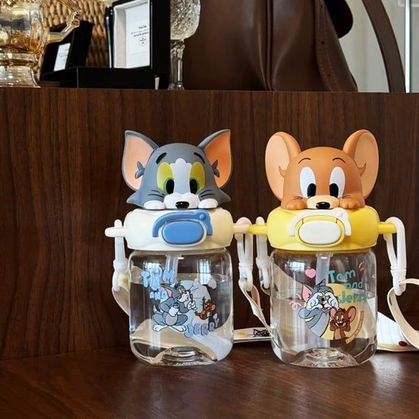  Bình nước Tom&Jerry dây đeo 330ml 