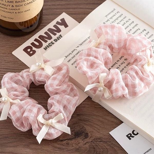  Scrunchies kẻ caro hồng nơ trắng 