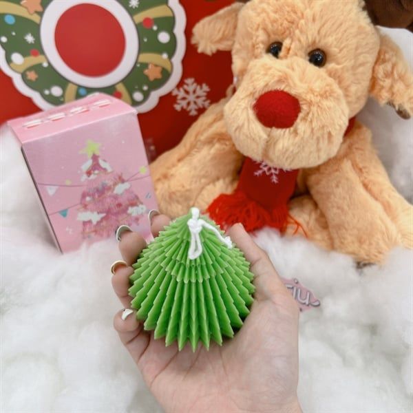  Nến thơm Giáng Sinh cây thông cánh đều 10cm 