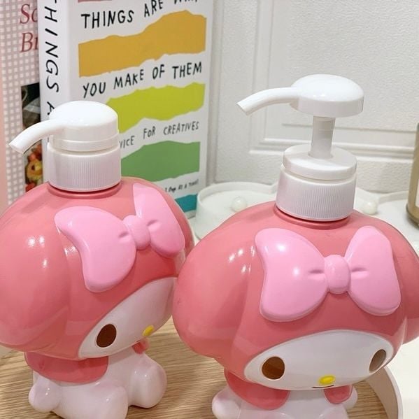  Chai đựng sữa tắm Sanrio 