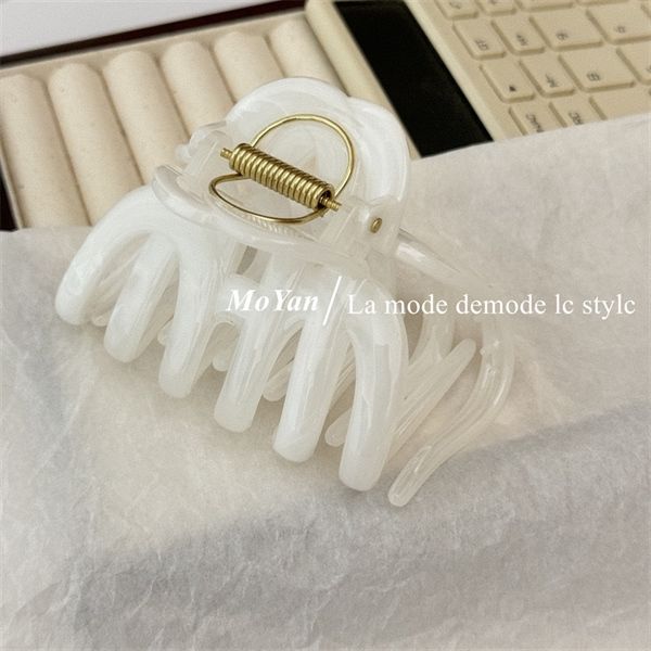  Kẹp càng cua chân uốn loang trắng 