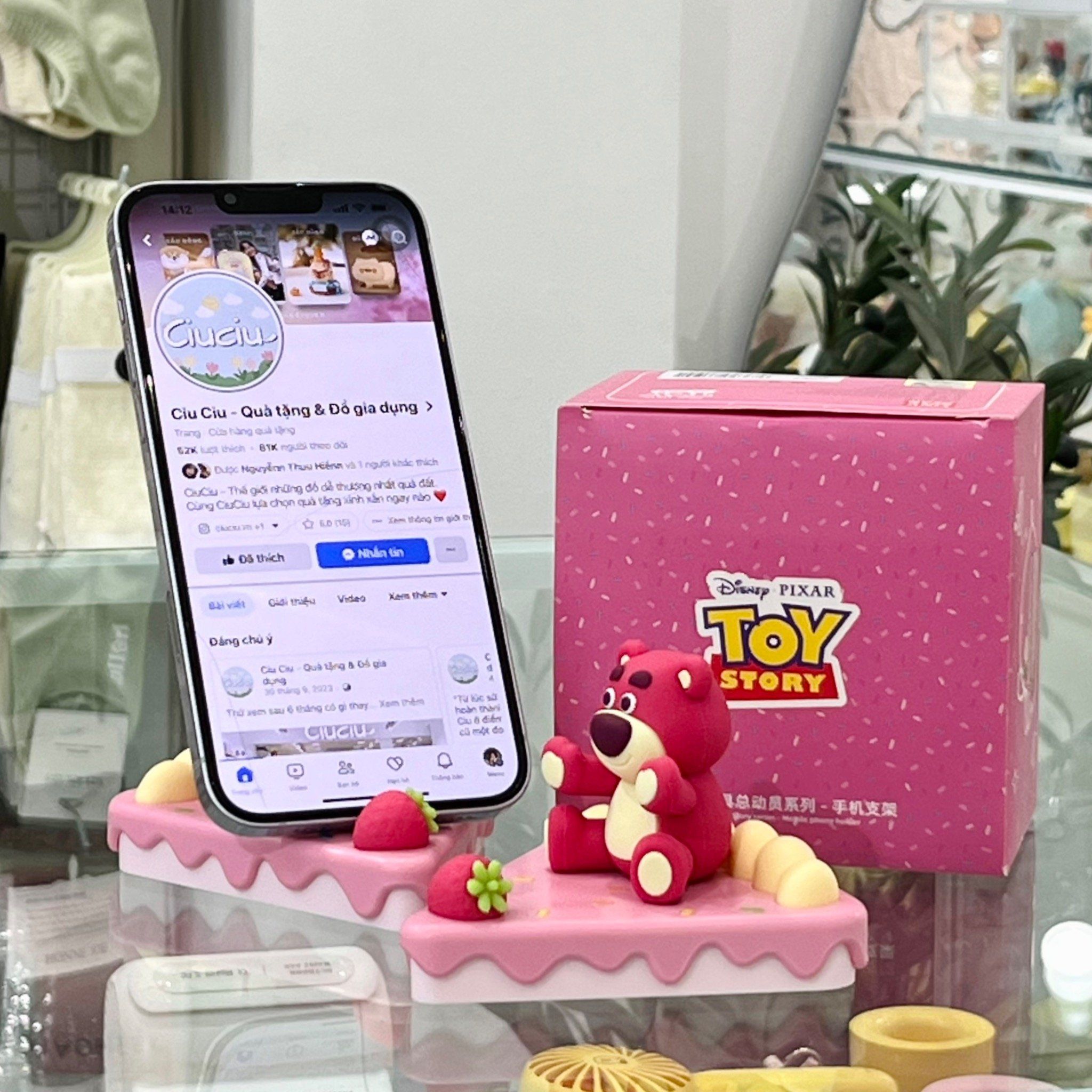  Kê điện thoại Lotso bánh kem 