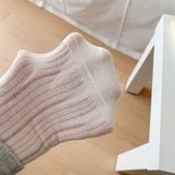  Tất The TeaLife cổ ngắn lưới thêu gấu 