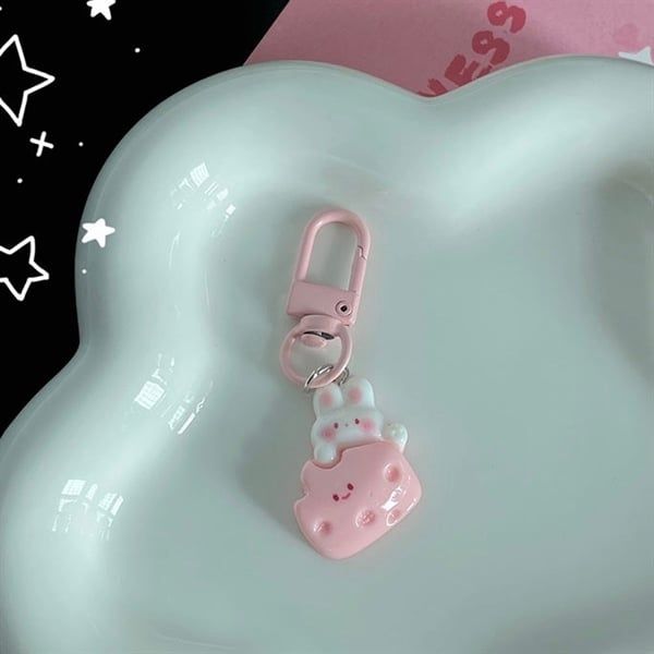  Móc khoá mini thỏ phomai hồng 