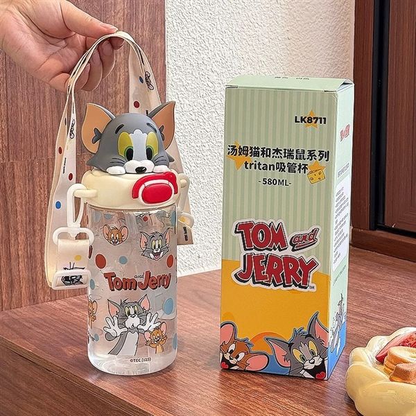 Bình nước Tom&Jerry dây đeo 580ml 