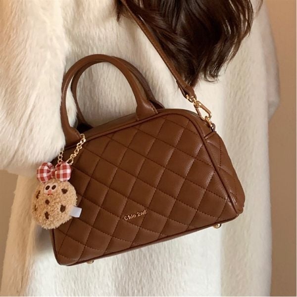  Túi Chio2nd vân quả trám charm bánh quy 