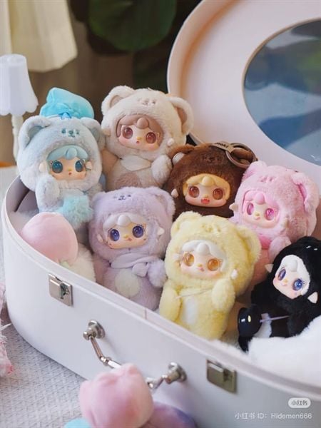  Blind box Yooki V4 Take A Bite Of Bear 