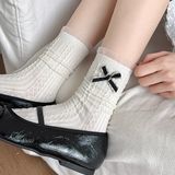  Tất Mekki cổ ren tone đen trắng 