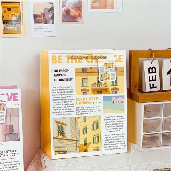  Túi quà trang báo đường phố 