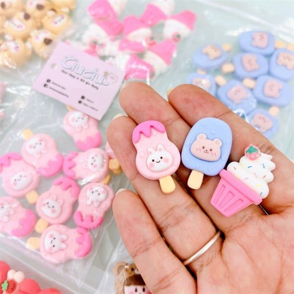  Charm sticker 3D kem dễ thương 