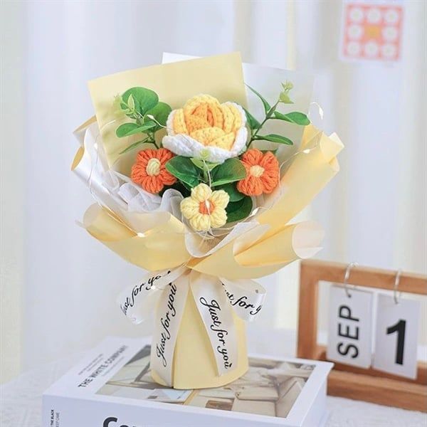  Bó hoa len 3 bông + túi giấy + đèn 