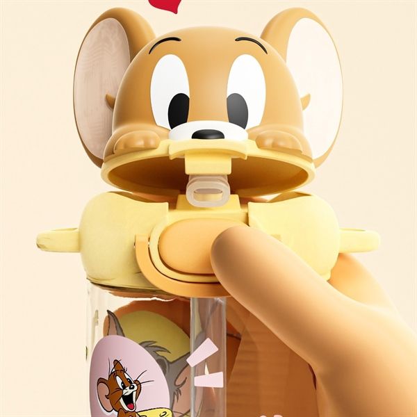  Bình nước Tom&Jerry dây đeo 580ml 
