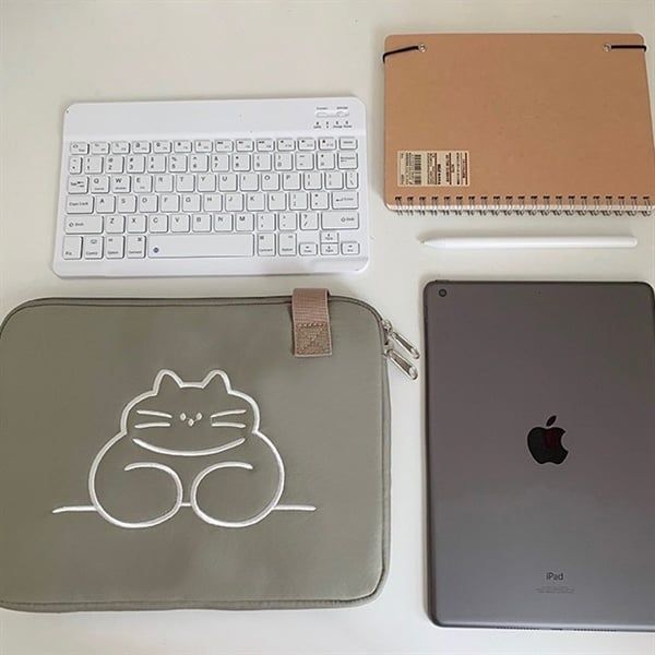  Túi đựng ipad / laptop đeo chéo Mèo xanh 