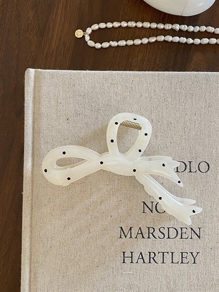  Kẹp càng cua chấm bi 