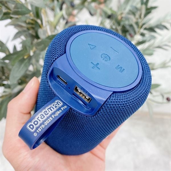  Loa bluetooth Doraemon trụ Led 