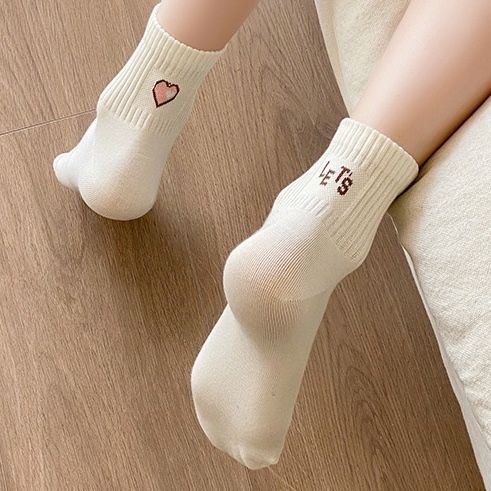  Tất SKSTMG trái tim pixel 