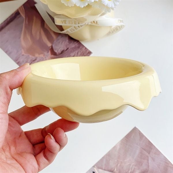  Bát viền chảy kèm thìa 