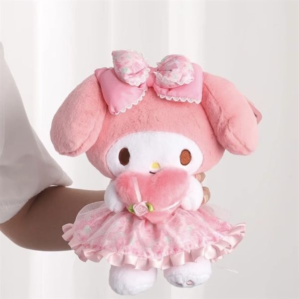  Gấu bông Sanrio ôm trái tim hoa hồng 24cm 