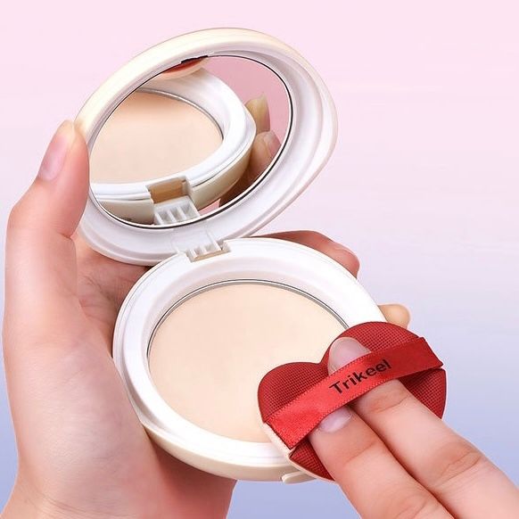  Mút trang điểm hộp trái tim đỏ Trikeel 
