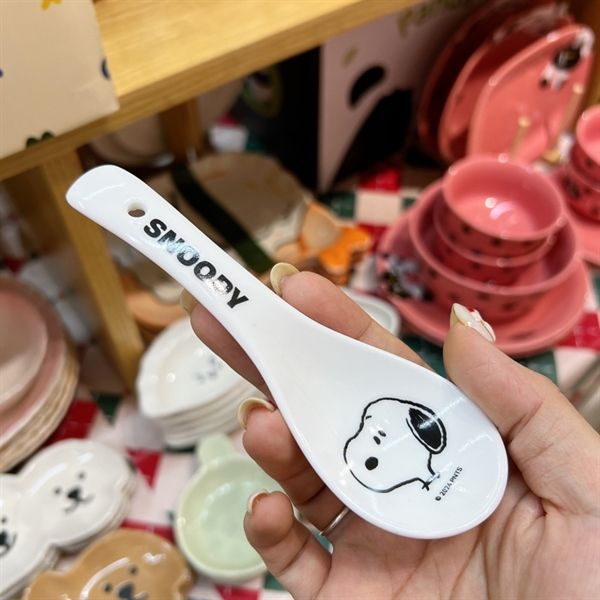  Thìa Snoopy sứ 