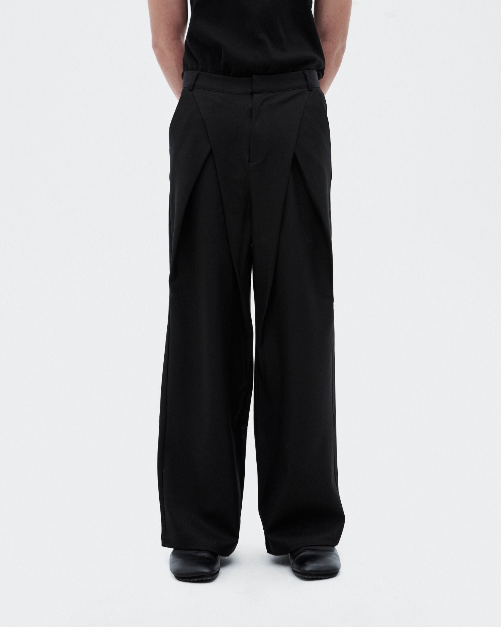  MAVERIK® PLEATED TROUSERS ( BLACK ) 