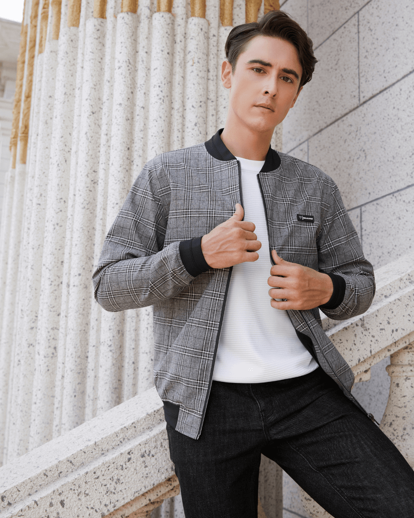 Áo khoác gió nam W&W chất liệu 100% Polyster mỏng nhẹ giữ ấm tốt - WJK23