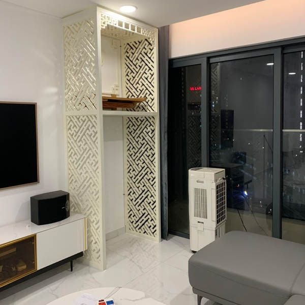 Vách ngăn bàn thờ -  VNB104