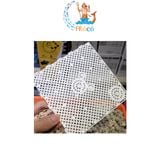 Tấm nhựa lót đáy bể lọc cho cá cảnh  màu đen - màu trắng kích cỡ 14 x14cm