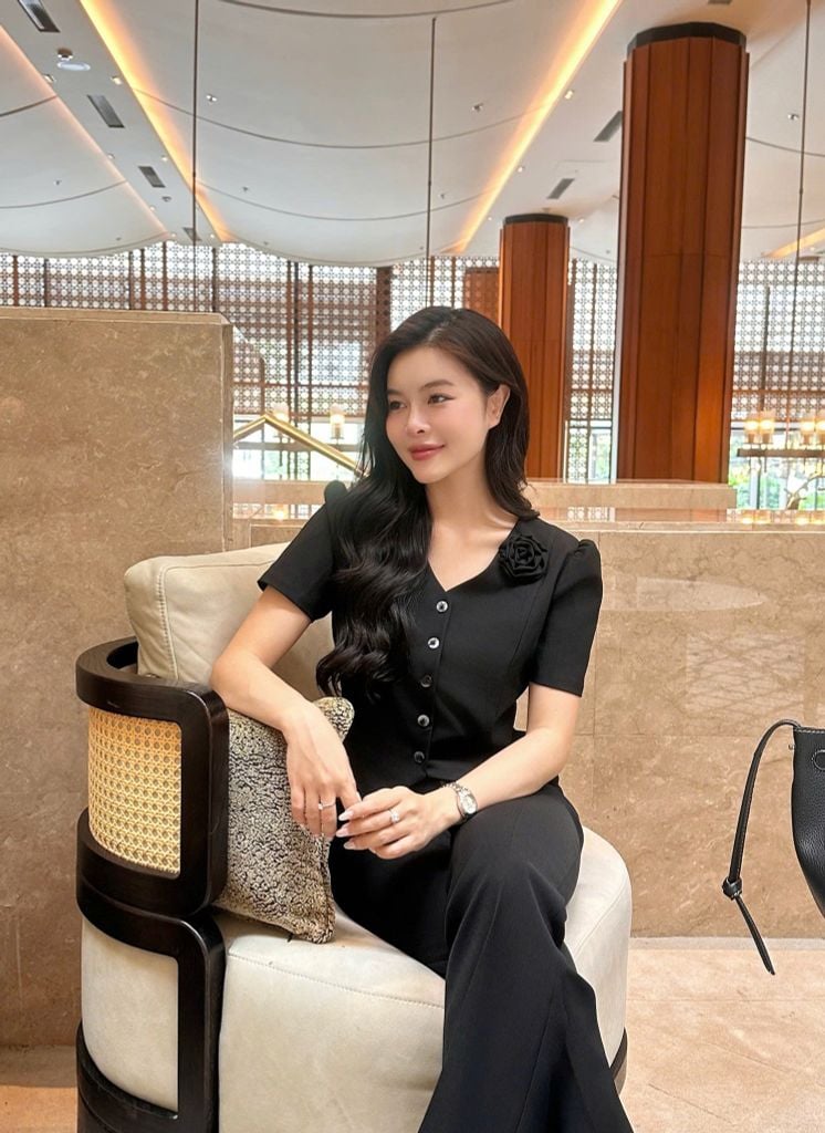 SƠ MI COTON TUYẾT CỔ TIM 1 BÔNG ĐEN