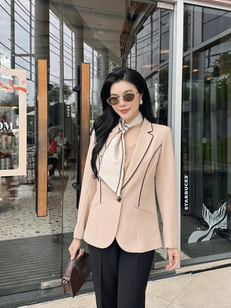VEST BASIC KEM DA VIỀN ĐEN