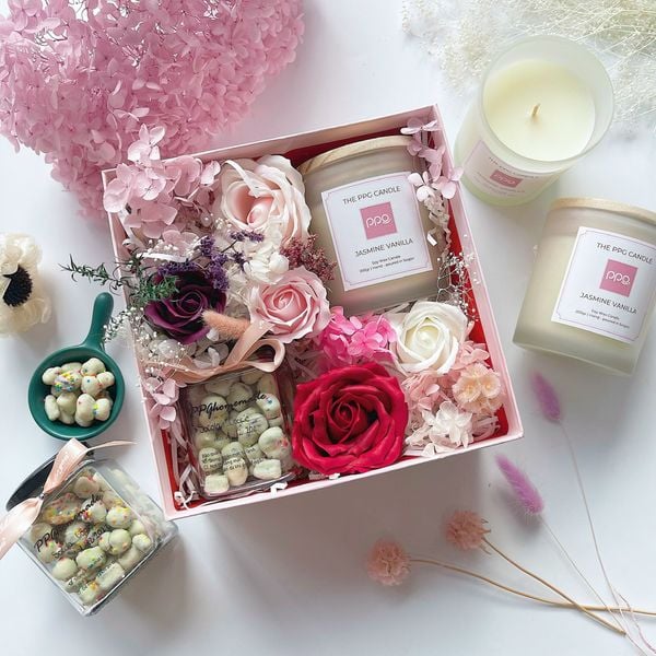  Flower Box (Marshmallow & Almond) - Set Quà Tặng Nàng Ý Nghĩa by PPG CHOCOLATE 