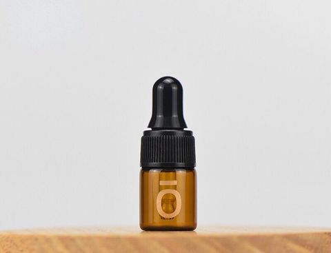 Chai đựng tinh dầu 2ml có đầu bi lăn và ống nhỏ giọt PK17