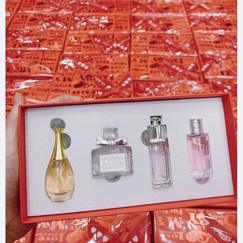 Set Mini 4 chai nước hoa Dior (Pháp) NH114